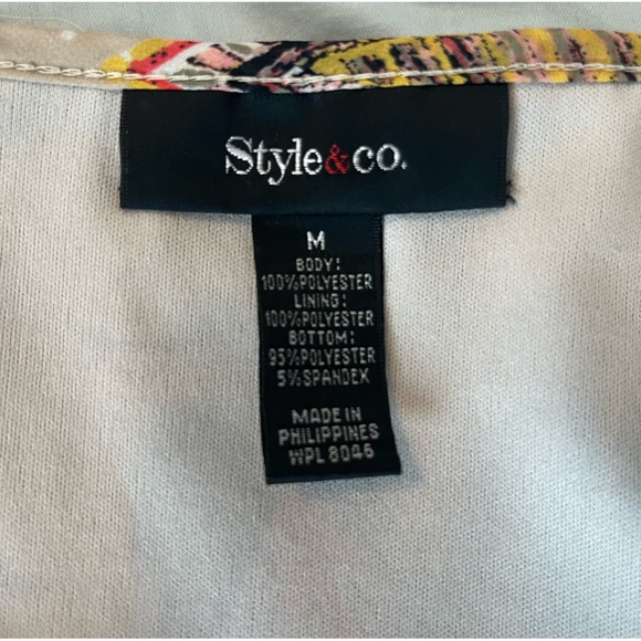 Style & Co Floral Blouse in Size Medium - Picture 4 of 5